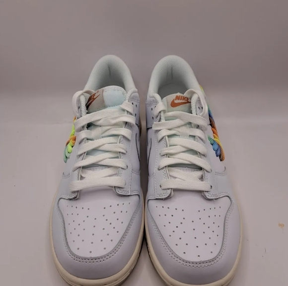 Nike Dunk low se rainbow swoosh 8w 6.5y - Picture 3 of 5
